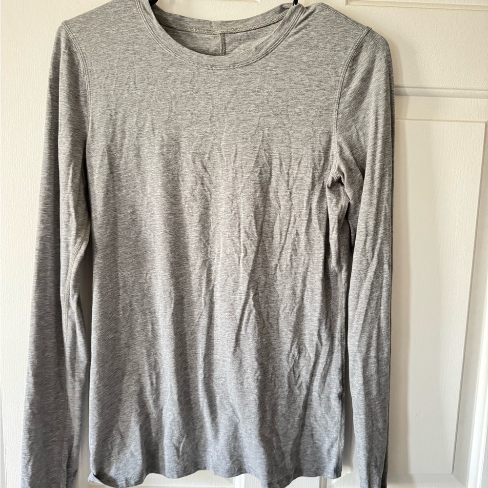 Lululemon Grey shirt